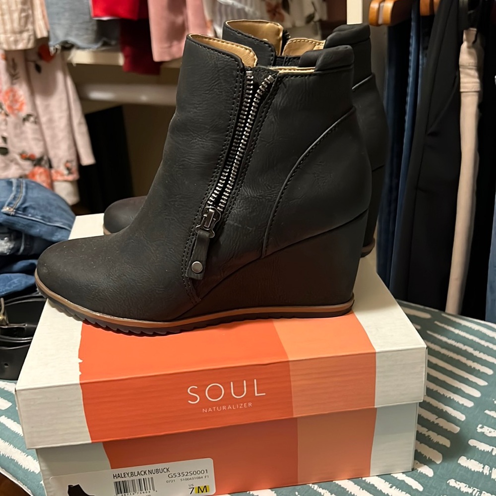 Naturalized Soul black wedge booties- worn once!!!